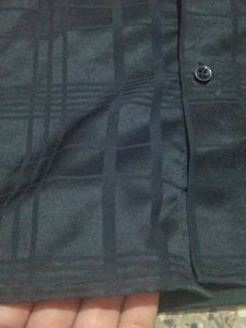 Men&#39;s Black Checkered Shirt