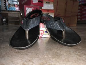 Gents Pu V-Shape Slipper