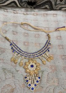 Jewellery Set With Maang Tikka