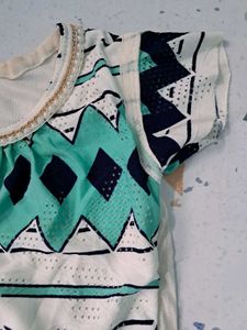 Girls&#39; Geometric Print Top💚🌻🌿