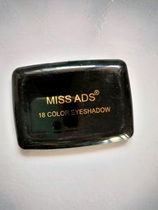 Ads 18 Color Eyeshadow Palette