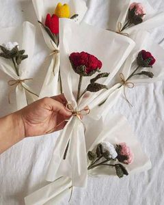 CROCHET ROSE FLOWER BOUQUET