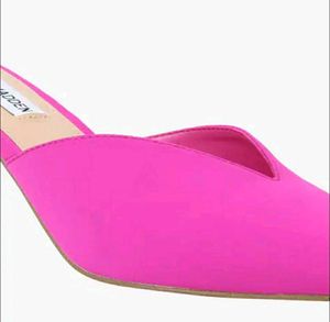 Steve Madden Fuchsia Pink Pumps 👠