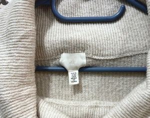 🎀Buy1 Get1 Free OG H&amp;M Cozy Cowl Neck Sweater D