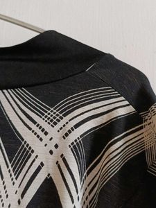 Abstract Print V-Neck Top