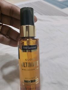 Tresemme Gloss Ultimate Hair serum
