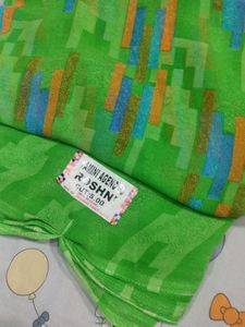 Vibrant GreenPrint Saree with Blouse Piece