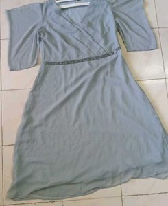 flutter sleeves grey Dress