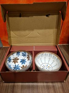 SET 2 CERAMIC BOWL NEW IN BOX