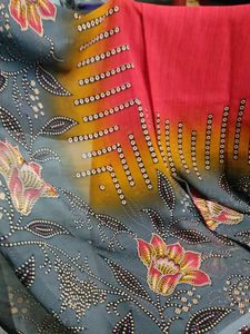 Elegant Floral Print Saree