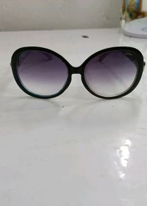 UV Protection Sunglass (Women ,B&W)