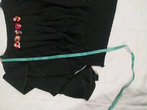 Green Crop Top With Flowers.