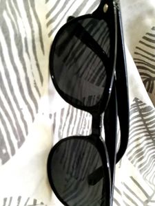 Classic Black Sunglass