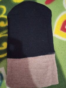 topi Two-Tone Beanie