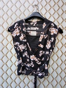 New With Tag Korean Half Bow Crop Top
