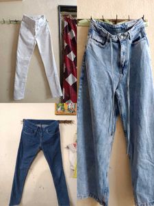 *SALE OFFER * GRAB 3 JEANS IN COMBO JUST FOR 899