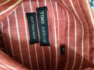 Self Lining Design Men&#39;s Casual SHirt In L 40 Size