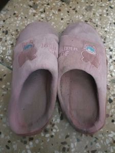Pink Warm Slippers In 5:5 Size For Women