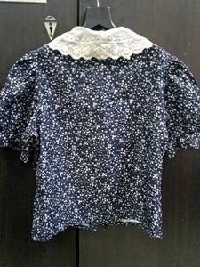 Vintage Floral Puff-Sleeve Crop Top with Lace