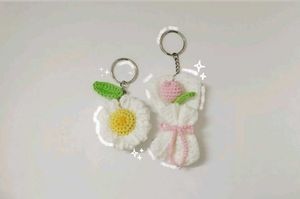 Mini Bouquet and Daisy Crochet Keychains(Combo)