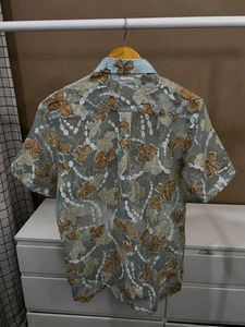 Floral applique Mesh shirt