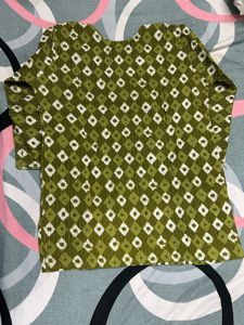 Short Green Diamond Pattern Kurti