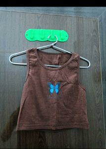 3 tops in new like condition