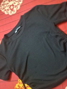 Black Ribbed Cropped Top