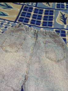 Side cutouts straight fit jeans