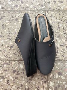 Lady Touch Black Mules