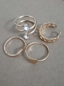 FANCY RING SET OF 4