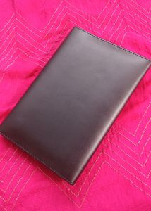 Myglamm Manish Malhotra Sling Bag 👜