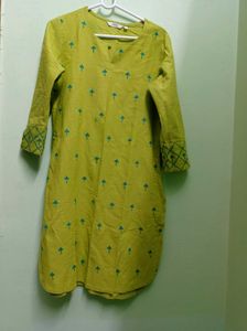 Women Kurta From Max