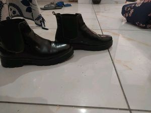 BRAND NEW CHELSIE  BOOTS