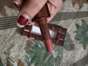 Cookie&amp; Lip