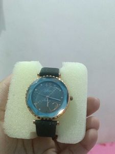Girls Watch With Glitter Strap