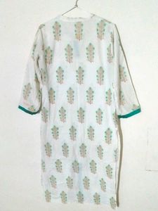Elegant Floral Print Kurti