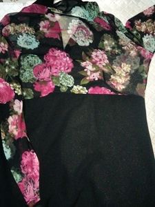 Black 🖤 Net Floral Design , Shrugg