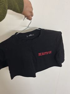 SHEIN Cropped Black T-Shirt