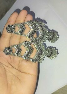 Earings for women..