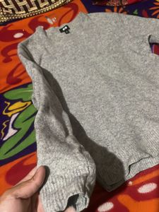 Grey Colour Wollen Sweater