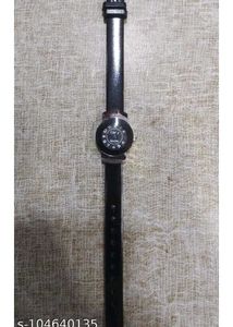 Classic Black Leather Strap Analog Wristwatch