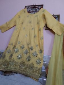 Suit Set Yellow