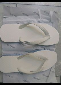 Relaxo SLIPPERS SIZE 8 9 10