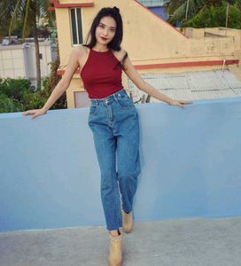 Straight Fit High Rise Jeans