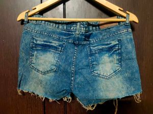 Aura Denim Shorts 🩳