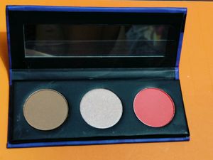 SUGAR Cosmetics Palette