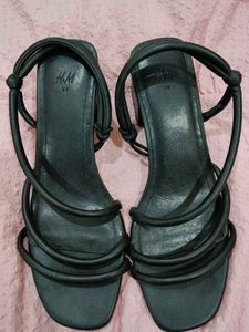H&amp;M black heels sandals