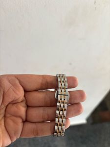 Elegant Women&#39;s Watch