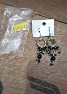 pair of 2 Earrings
